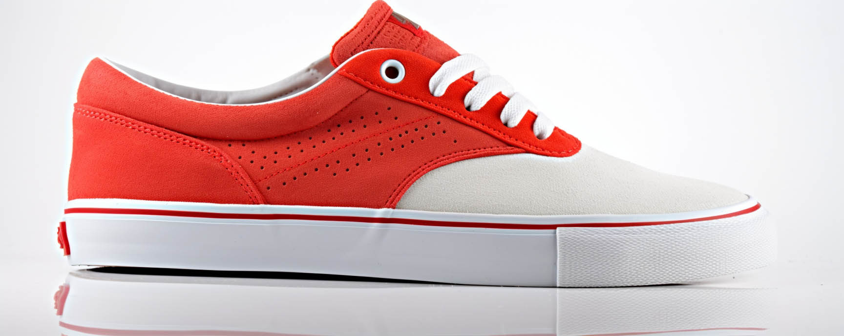 Red suede leather skate shoe made by 2HEX skate shoes factory. A skateboard shoes manufacturer.