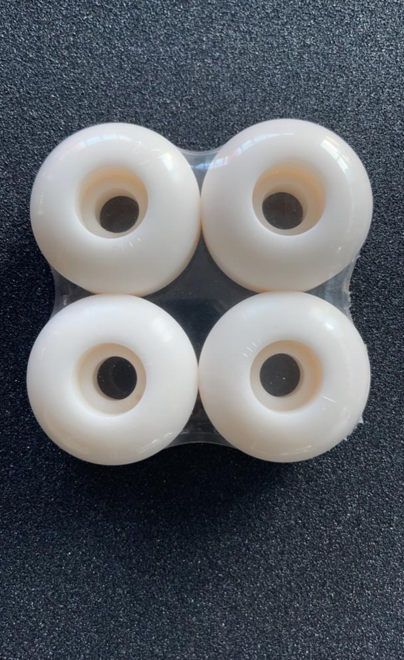skateboard-wheel-factory-yellowish-wheels-bones-spitfire-like-color-made-at-2hex.jpg