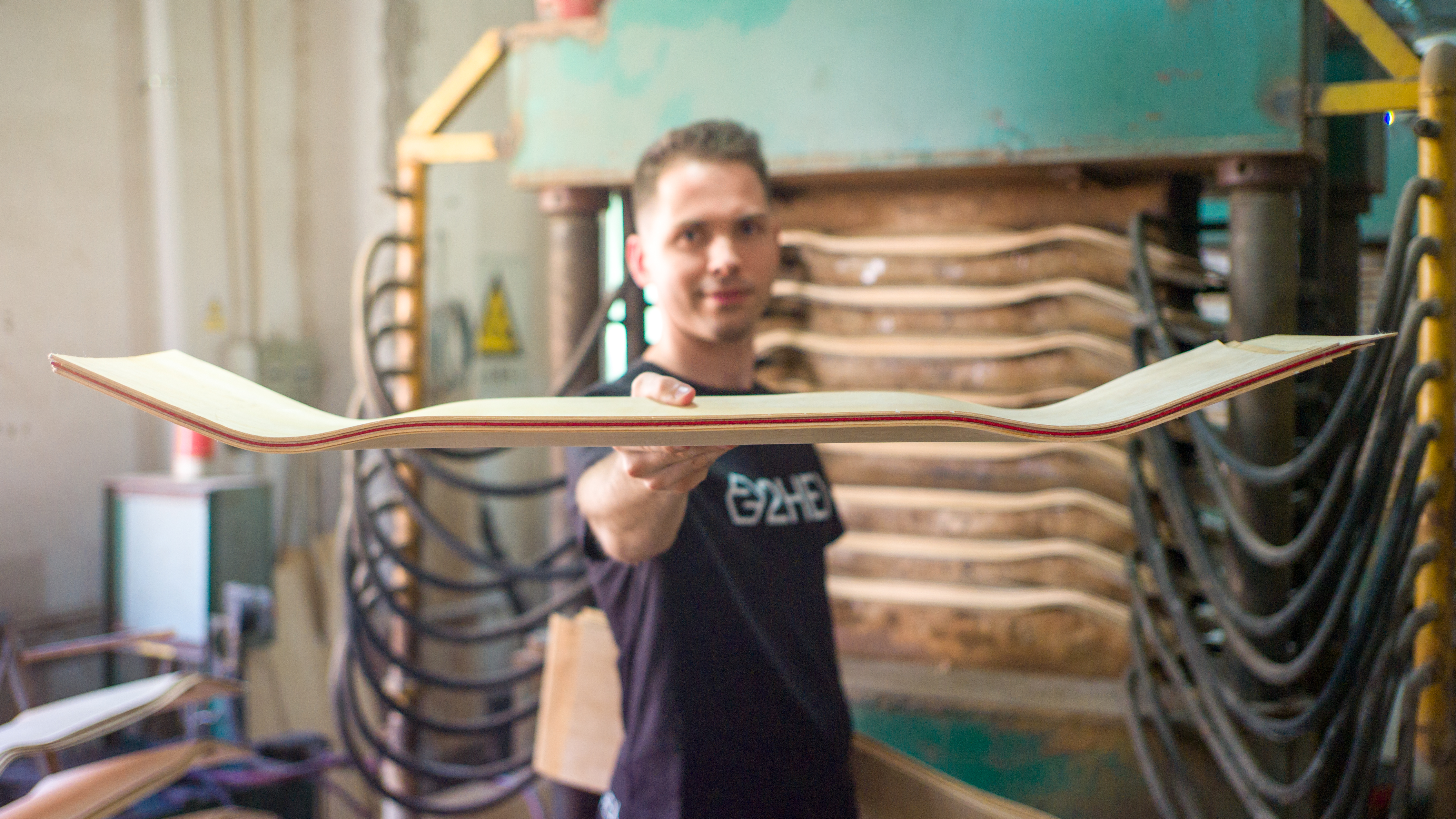is your psstix alternative 2hex the skateboard manufacturer?